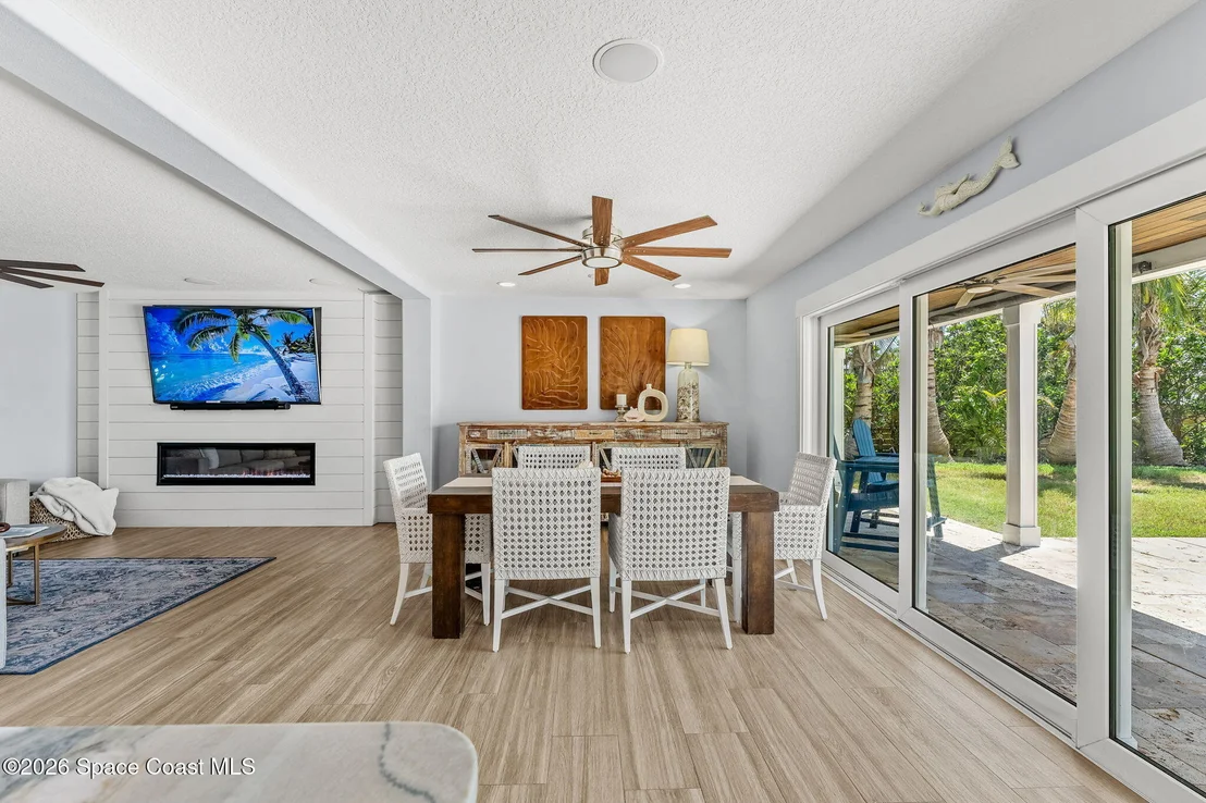 Photo of 417 Riverview Lane