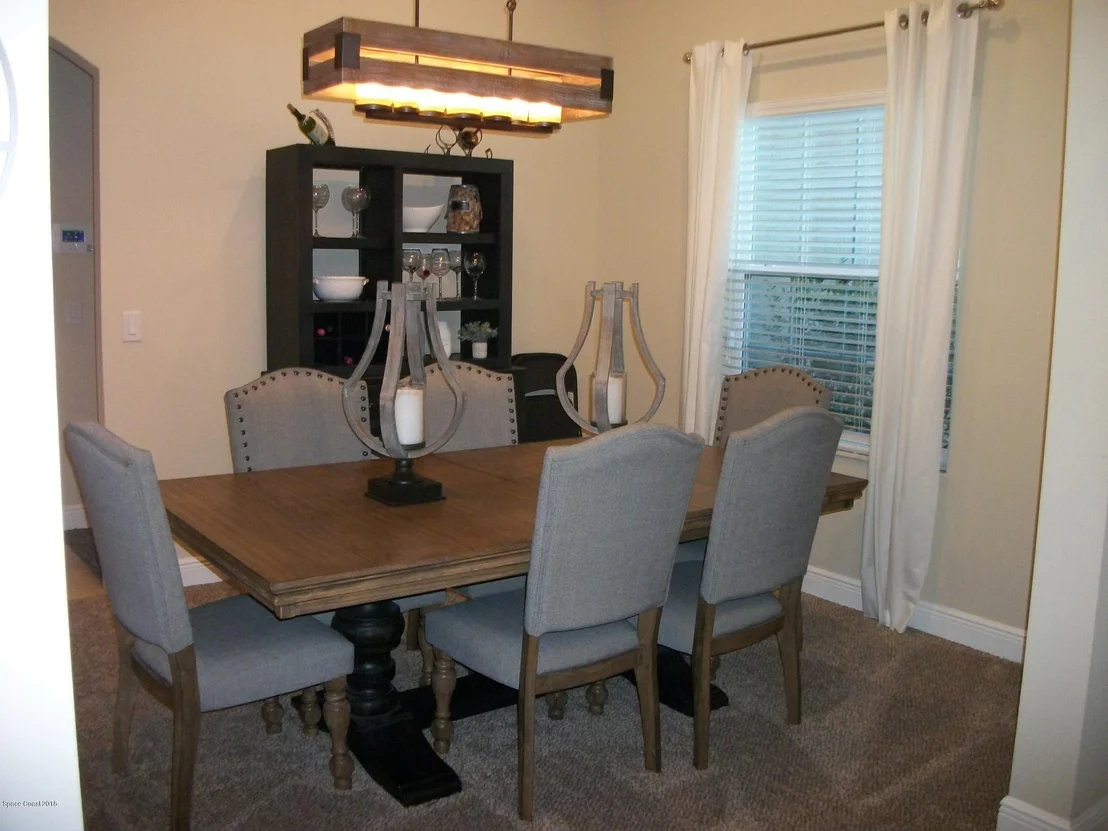 Photo of 1106 Morgan Circle NE