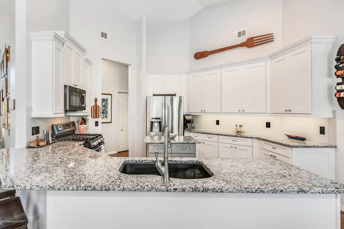 Photo of 1045 Fieldstone Drive