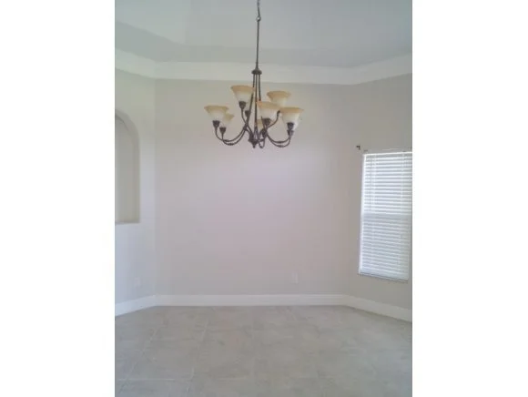 Photo of 1475 SE Damon