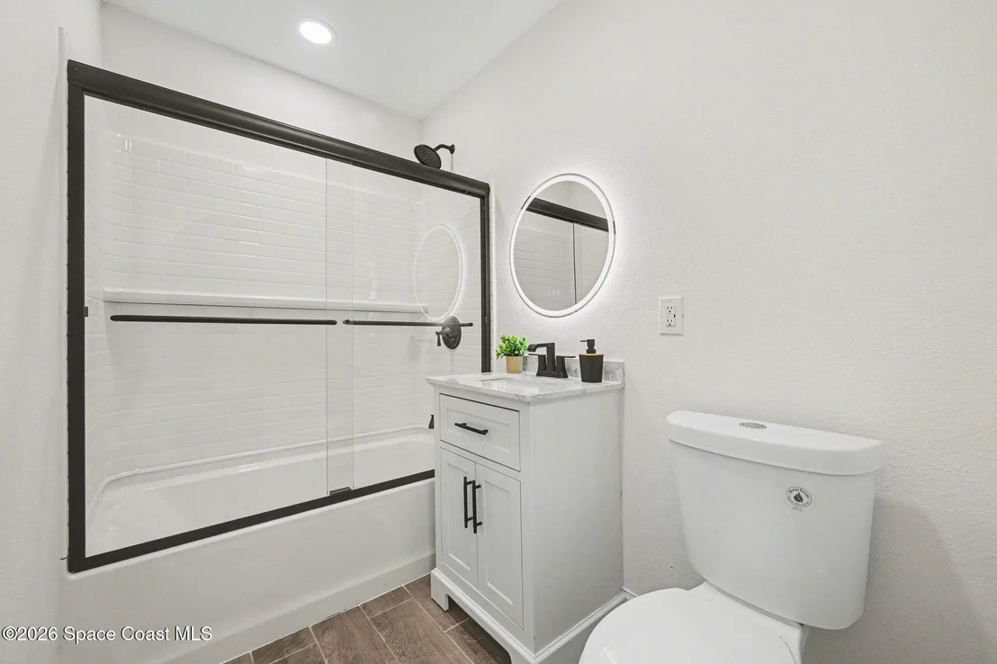Photo of 2678 Pine Avenue