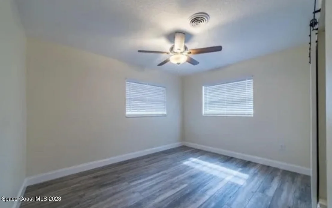 Photo of 1438 Albert Drive
