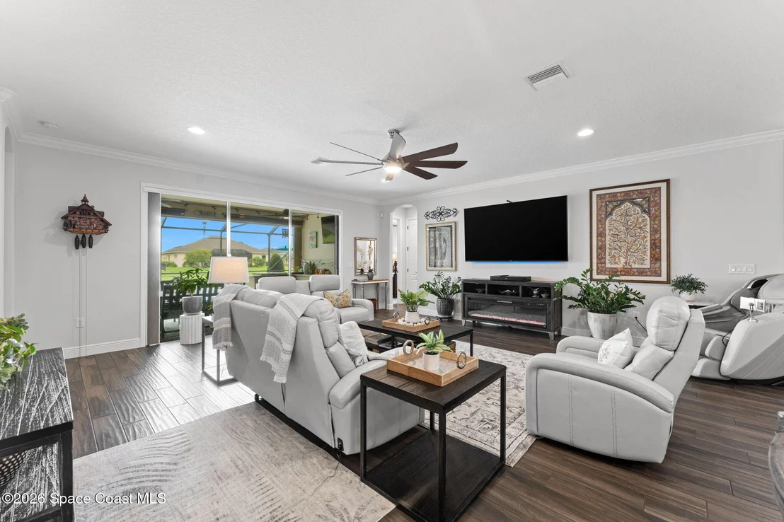 Photo of 8146 Stonecrest Drive