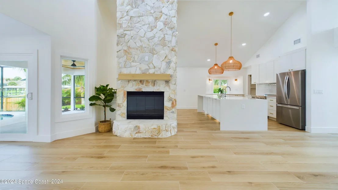 Photo of 396 Riverview Lane