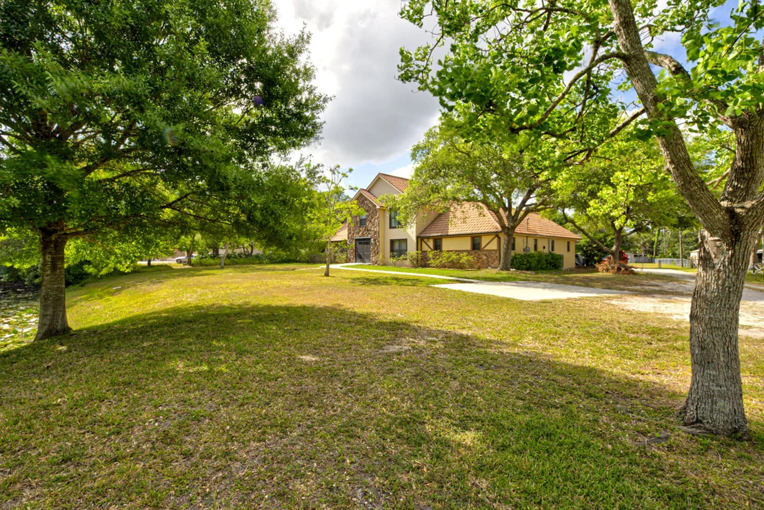 Photo of 4885 Rayburn Road