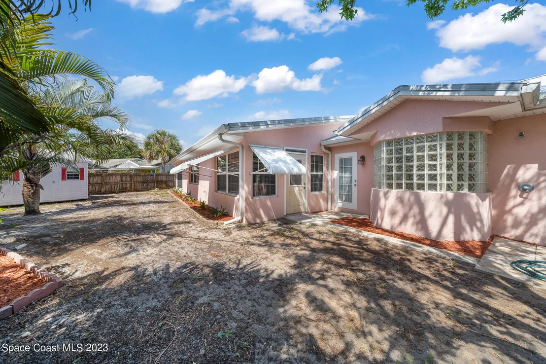 Photo of 863 Pelican Lane