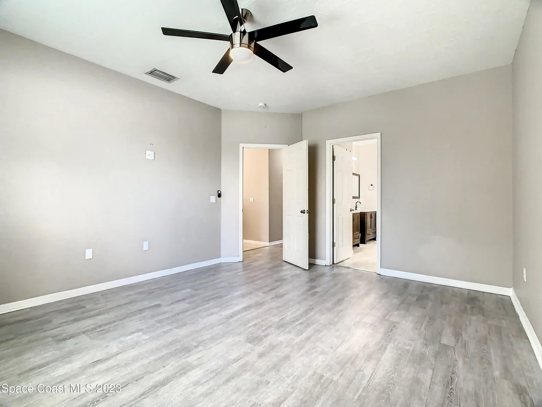Photo of 324 Sedgewood Circle