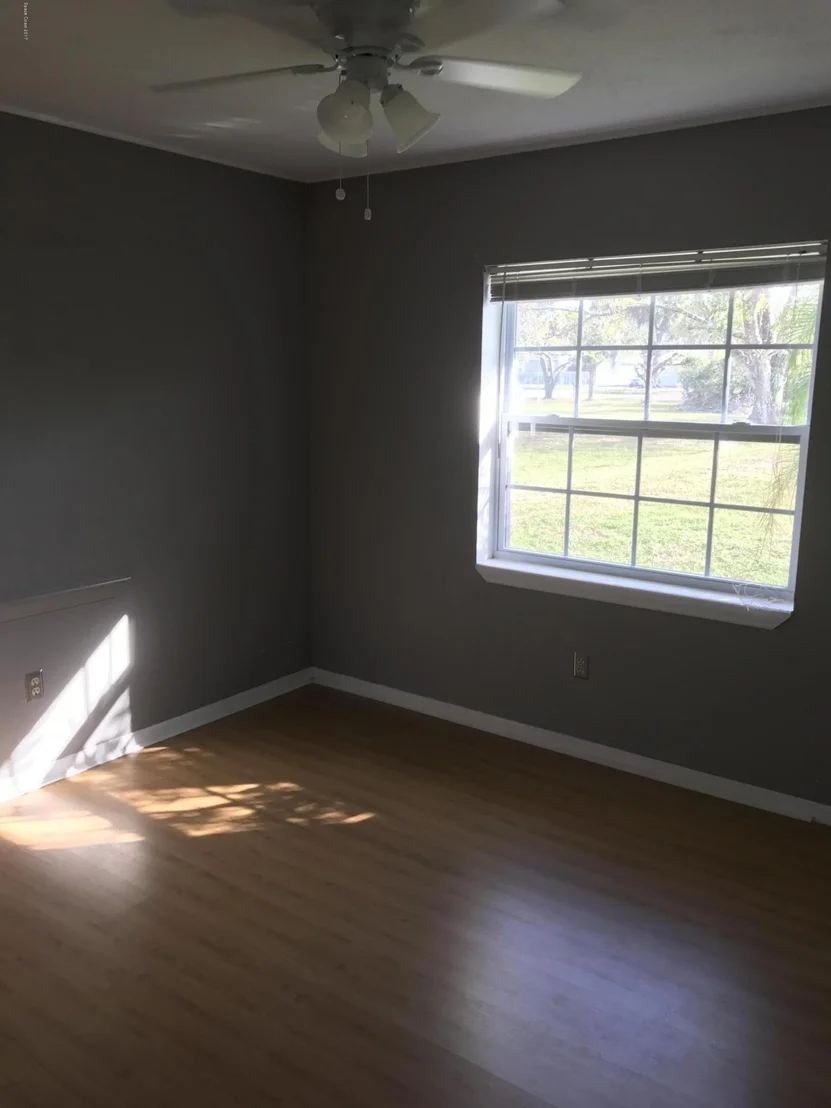 Photo of 4880 State Road 46