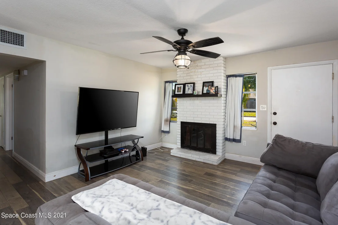 Photo of 114 Bougainvillea Drive