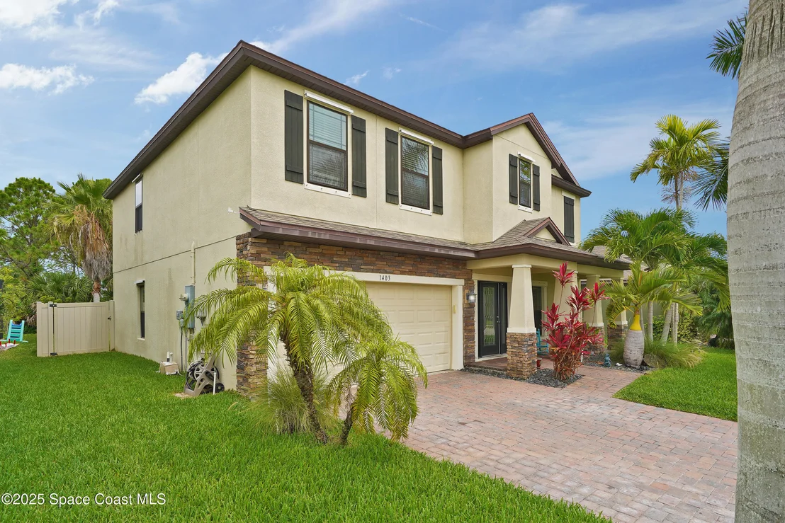 Photo of 1403 Musgrass Circle