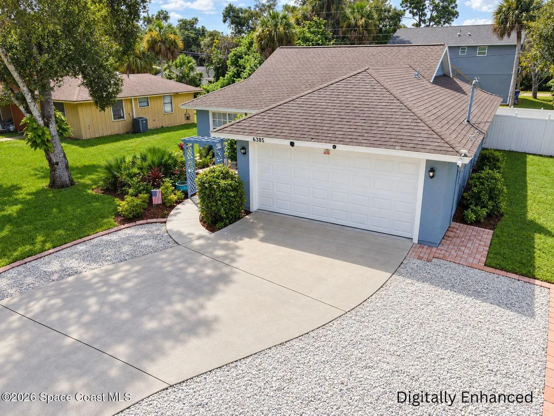 Photo of 6385 4th Place
