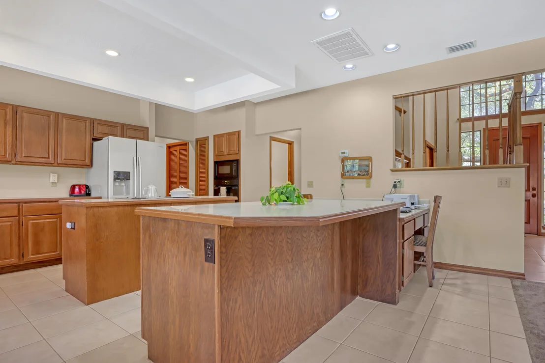 Photo of 561 Nightingale Drive