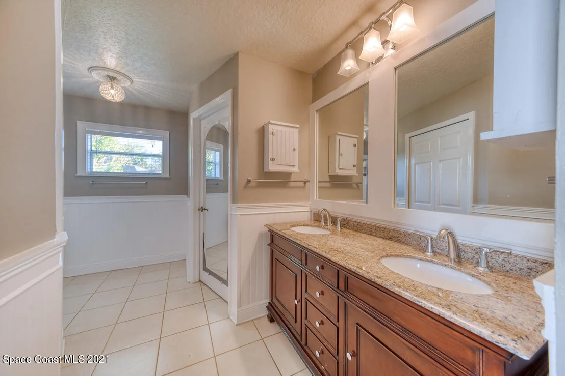 Photo of 5019 Alamanda Drive