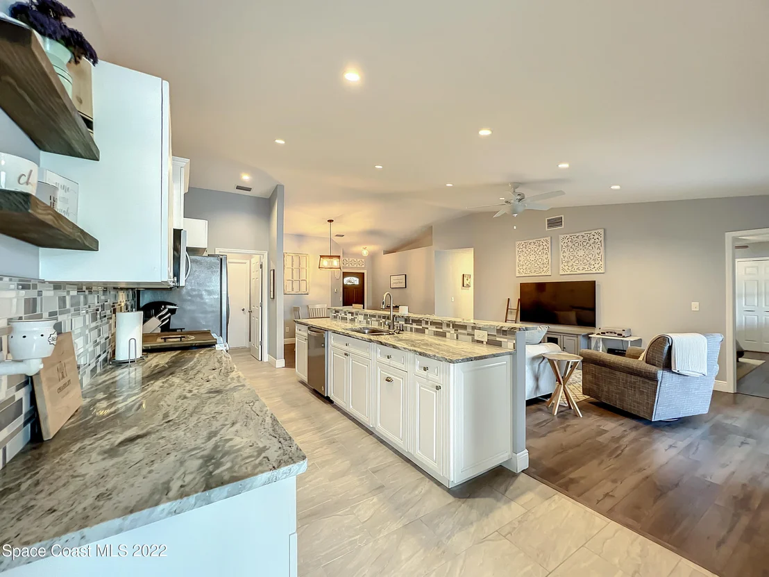 Photo of 1240 Ambra Drive