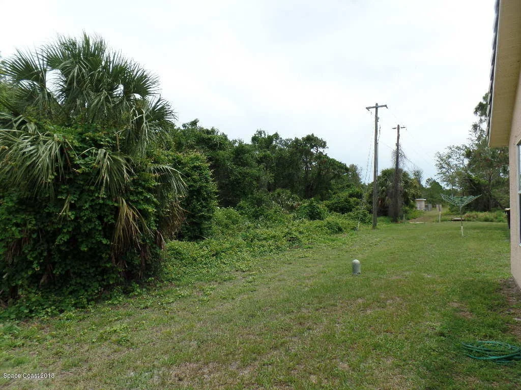 Photo of 1109 Goldenrod Circle NE