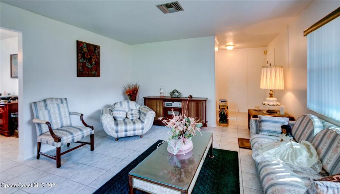 Photo of 46 Burlington Avenue