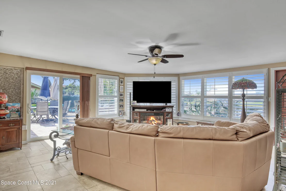 Photo of 227 Jamaica Drive