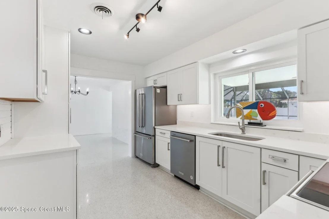 Photo of 231 5th Avenue
