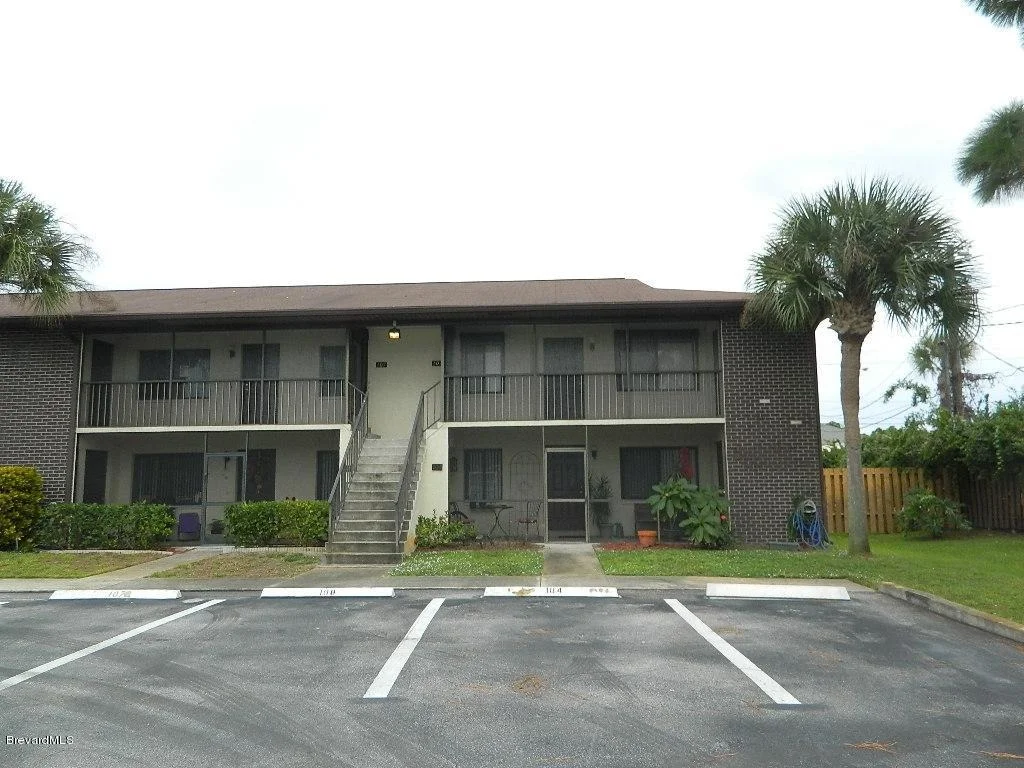 Photo of Unit 108 at 3213 Murrell Road
