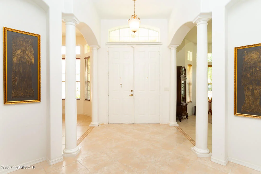 Photo of 1370 Whitman Drive