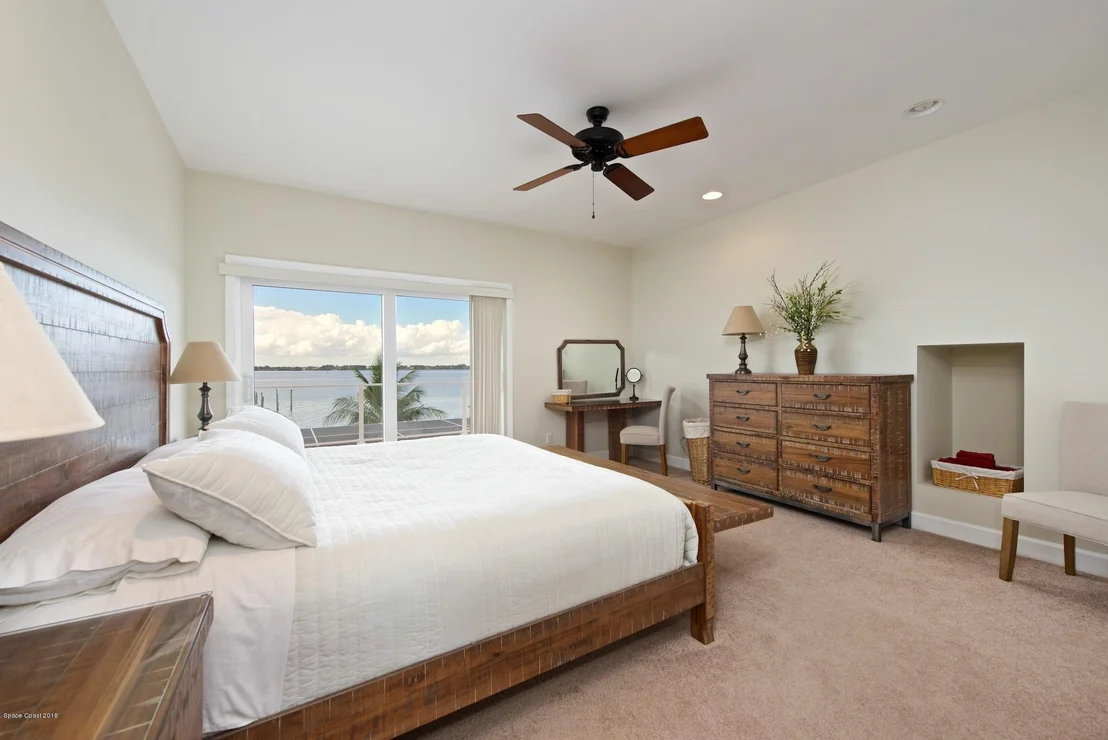 Photo of 538 Lanternback Island Drive