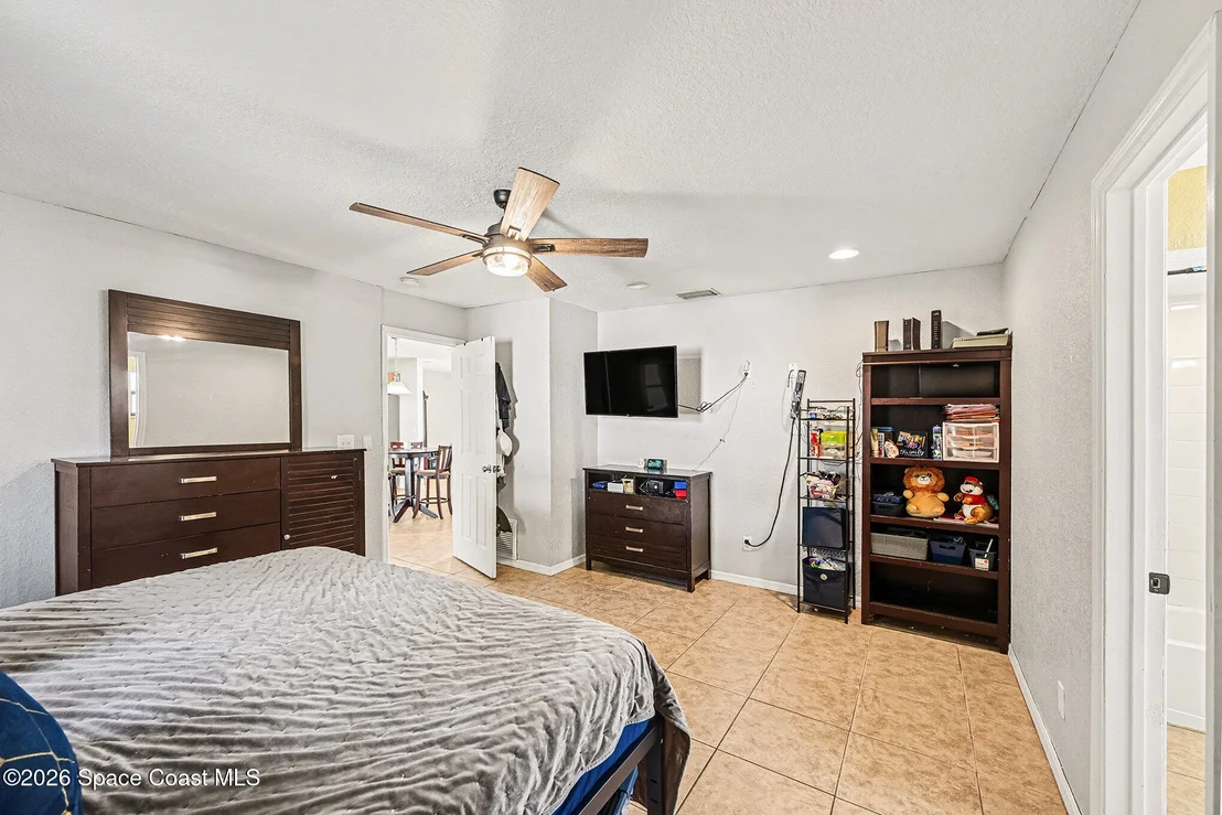 Photo of 1584 Gardner Dr Drive