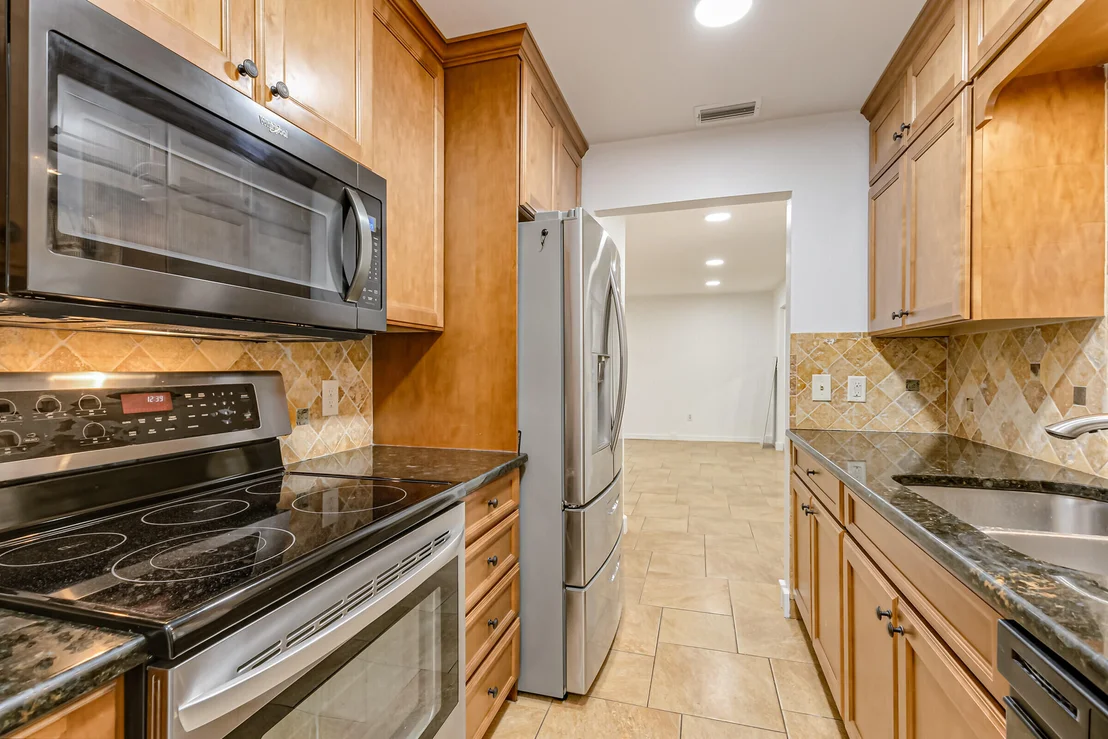 Photo of 407 Par Avenue