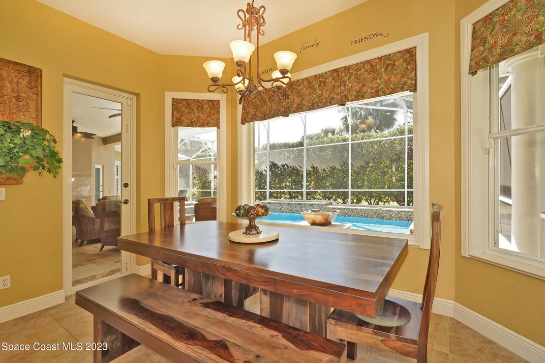 Photo of 2217 Royal Oaks Drive