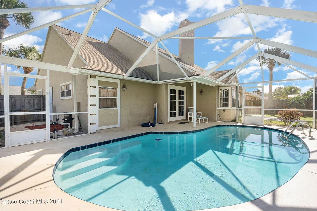 Photo of 1365 Heritage Acres Boulevard