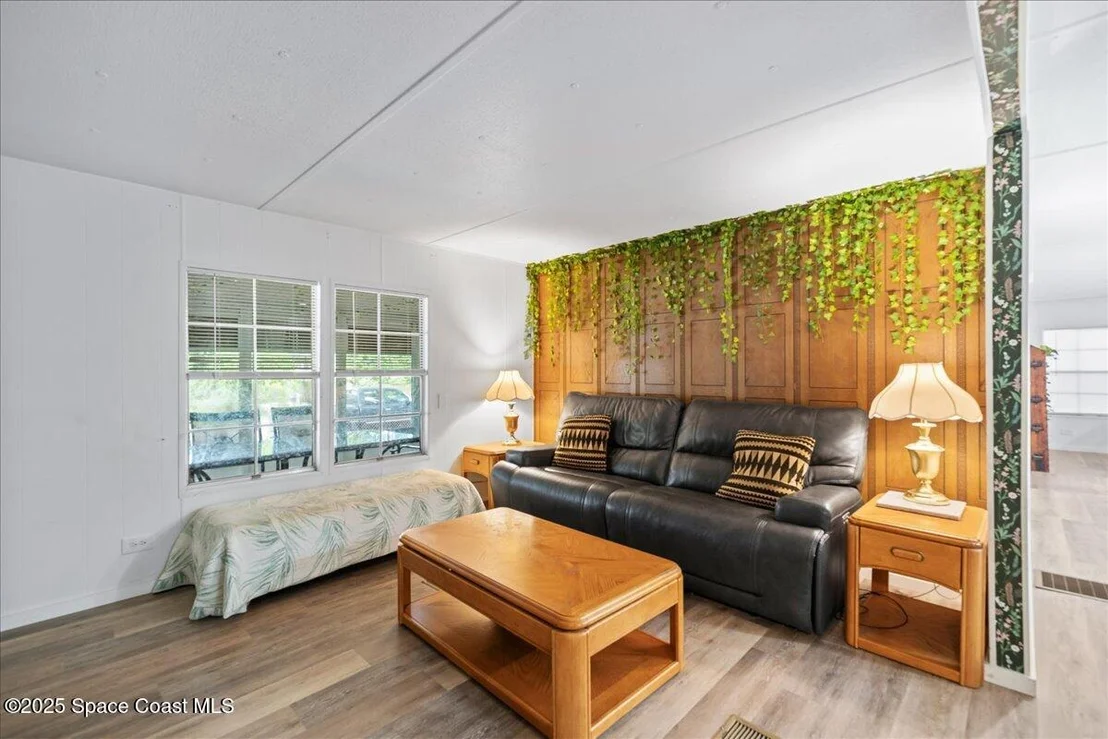 Photo of 6983 Chestnut Drive