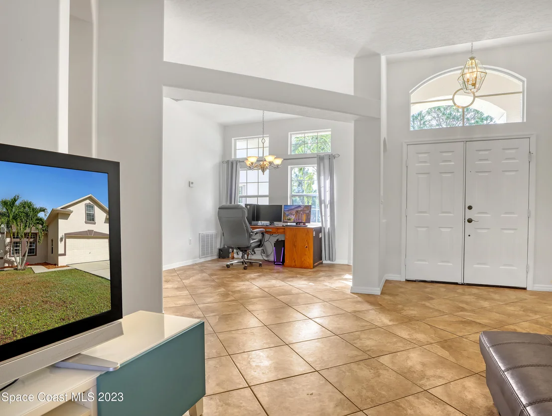 Photo of 1663 Dozier Circle SE
