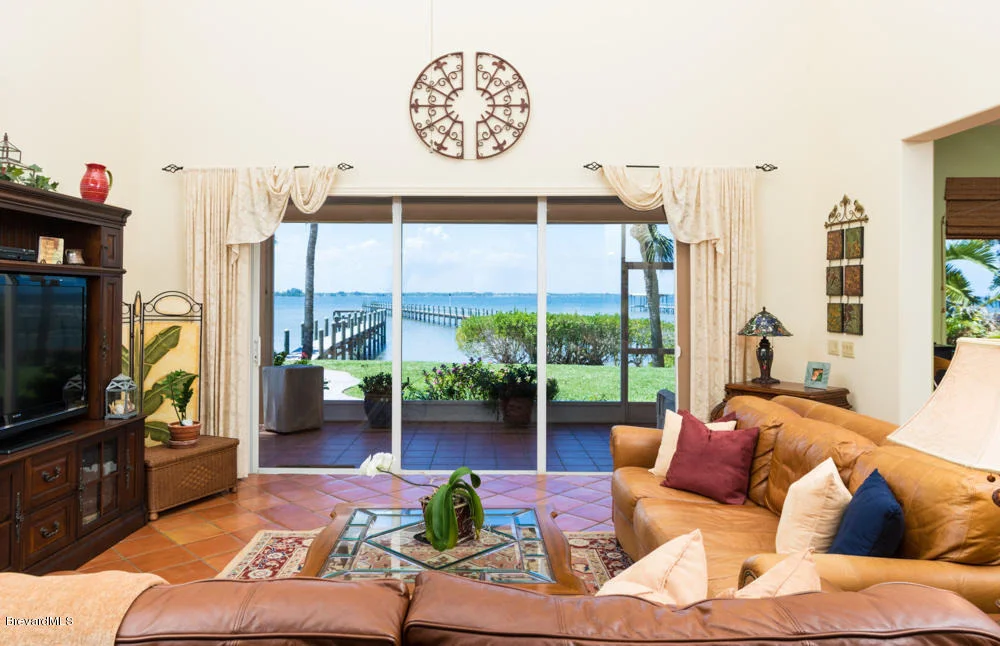 Photo of 333 Island Drive