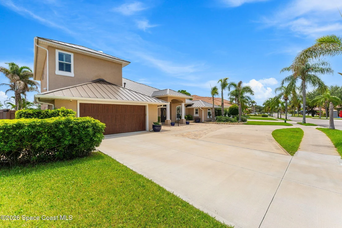 Photo of 241 Waterside Drive