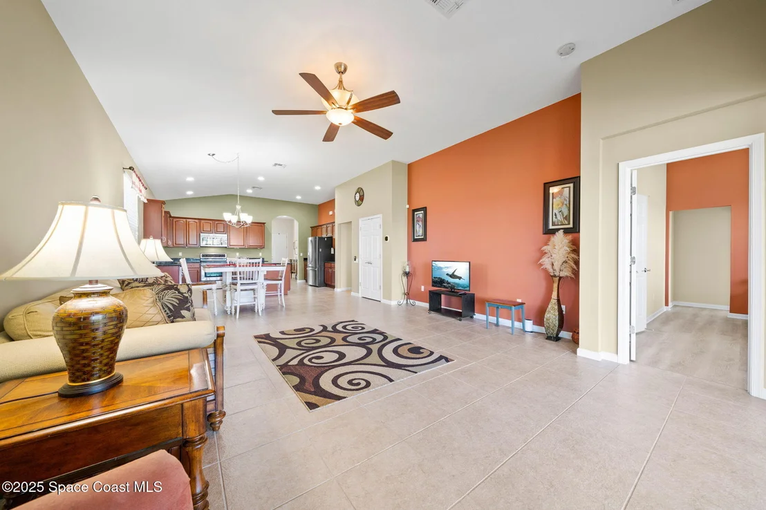 Photo of 1327 Dittmer Circle SE