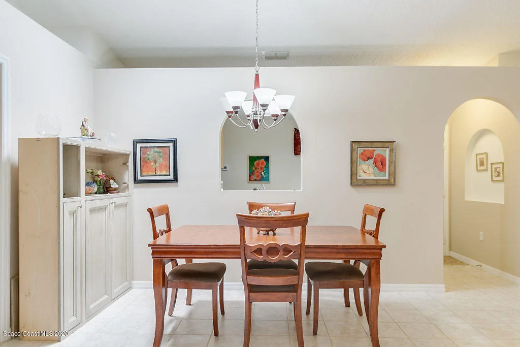 Photo of 2122 Spring Creek Circle NE