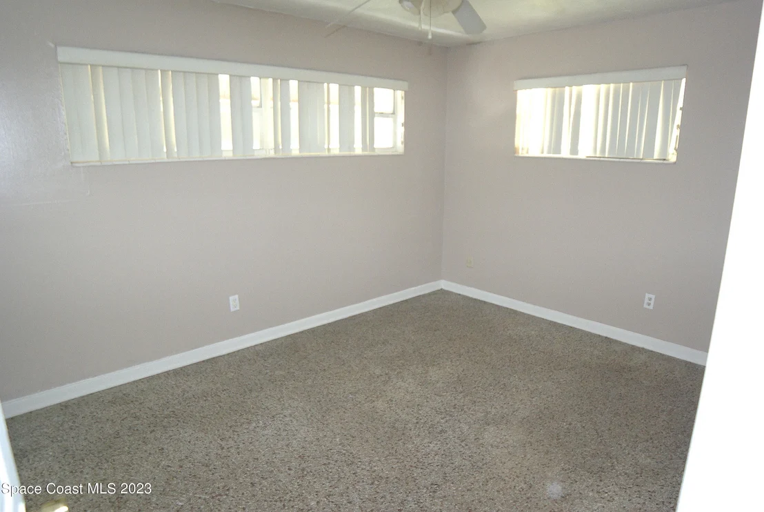 Photo of 4965 Cocoanut Drive