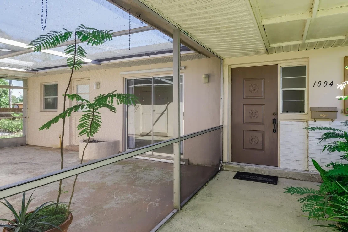 Photo of 1004 Woodsmere Circle