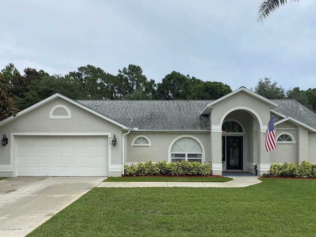 Photo of 843 Potomac Drive