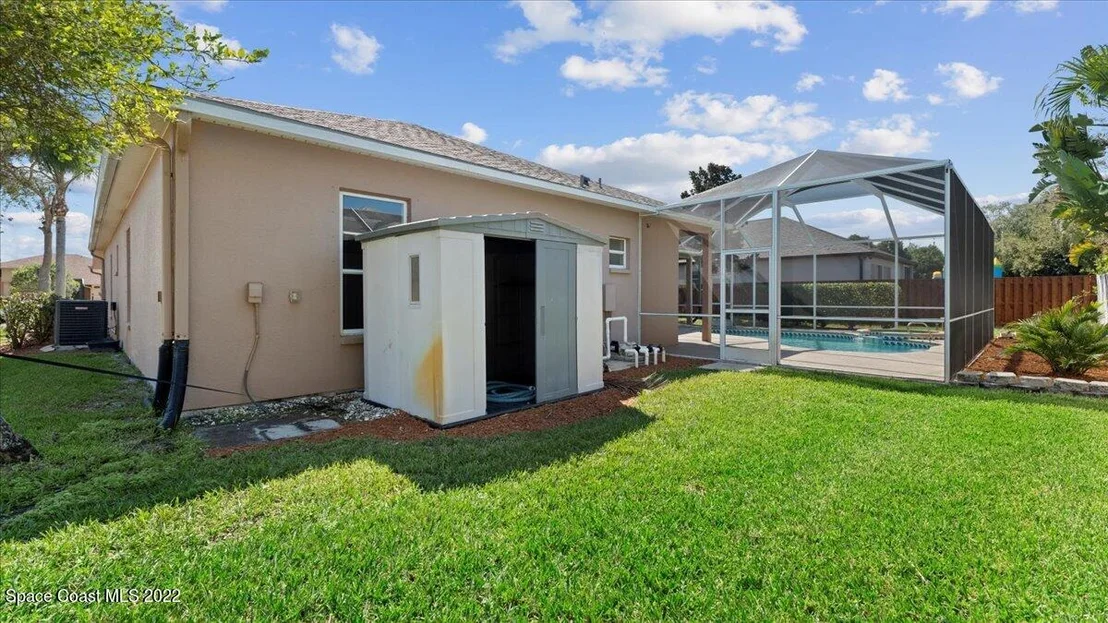 Photo of 5947 Newbury Circle