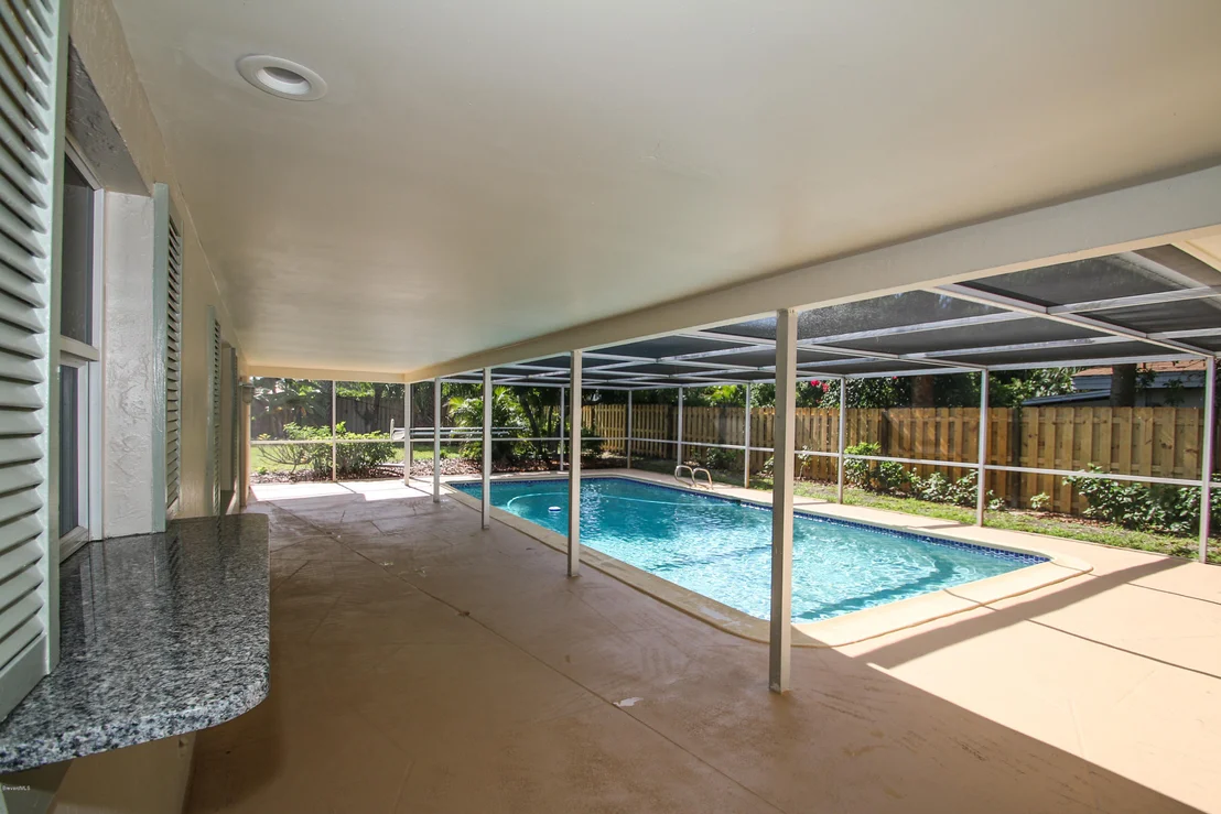 Photo of 465 Seabreeze Drive