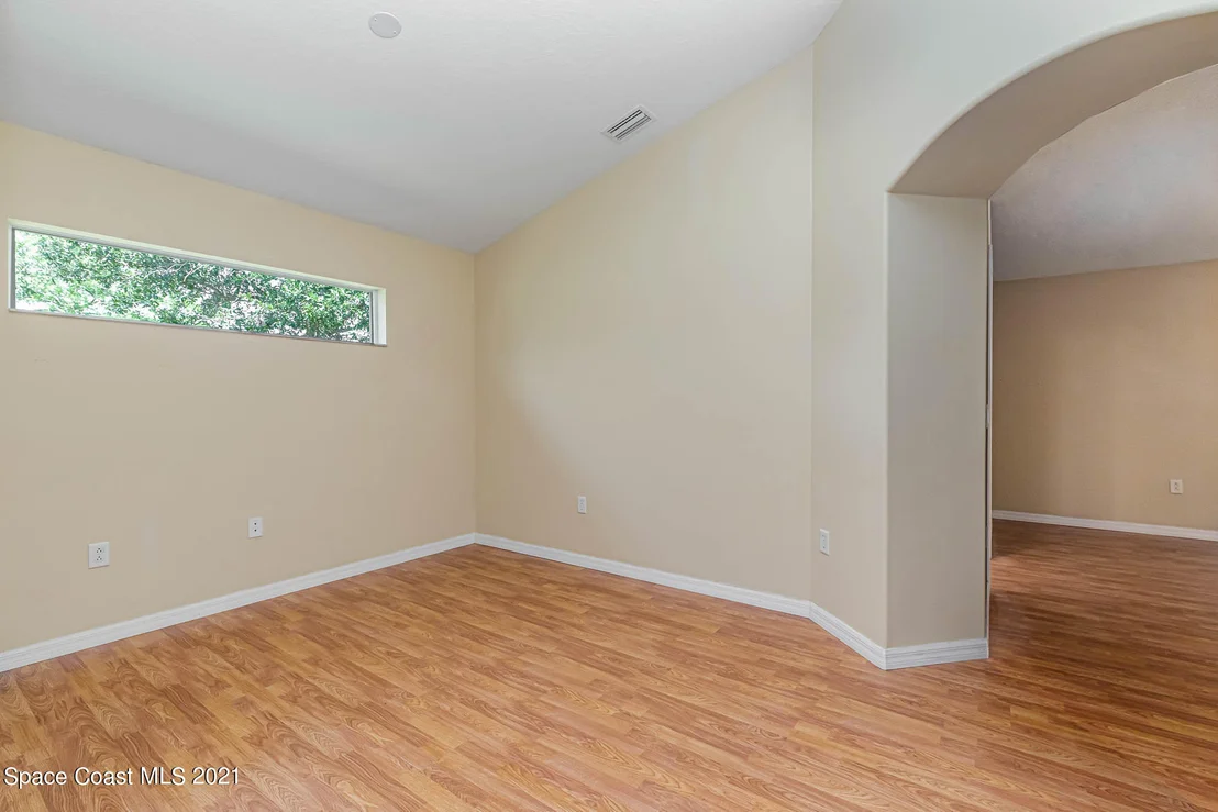 Photo of 6914 Renshaw Drive