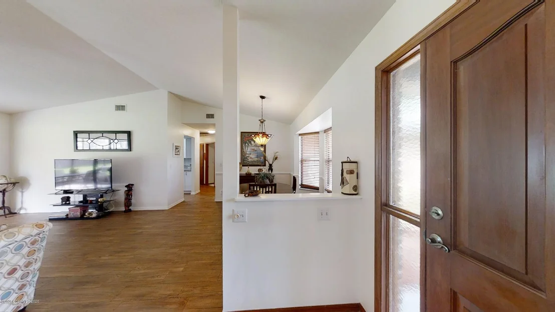 Photo of 1380 Silver Lake Drive