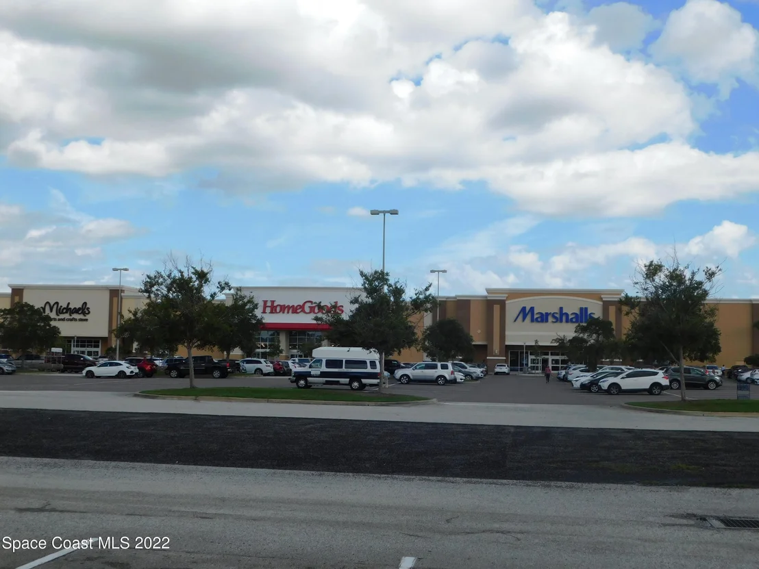Photo of 3535 Hield Road