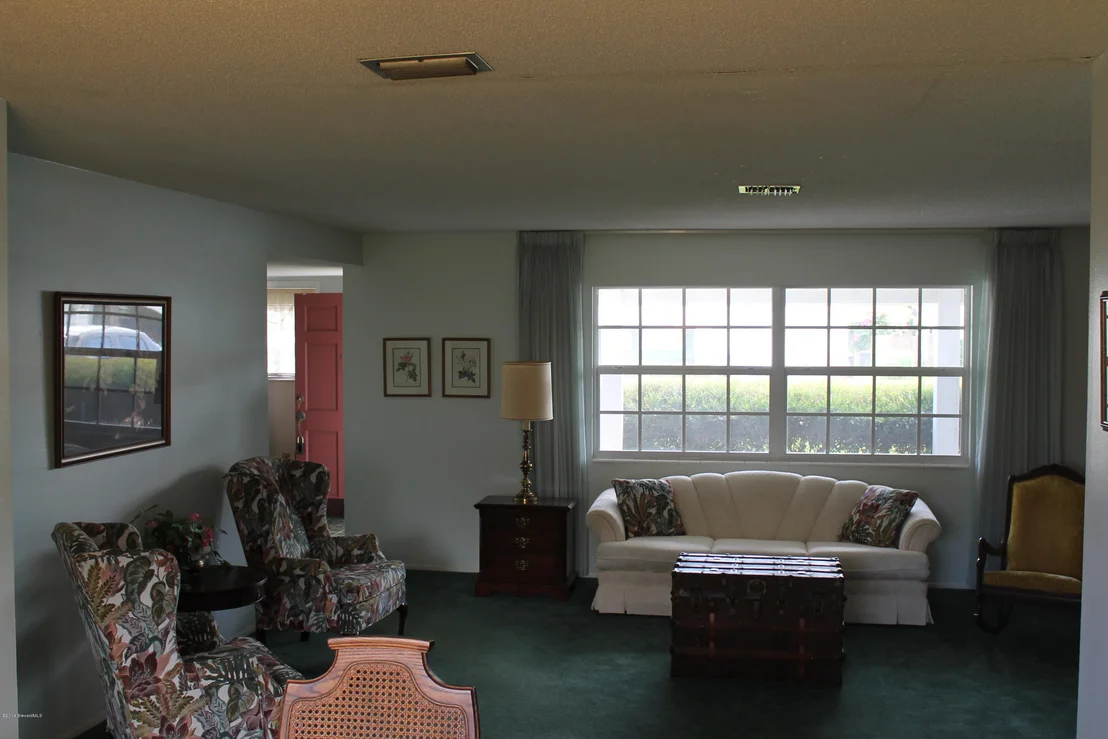 Photo of 896 Jefferson Road