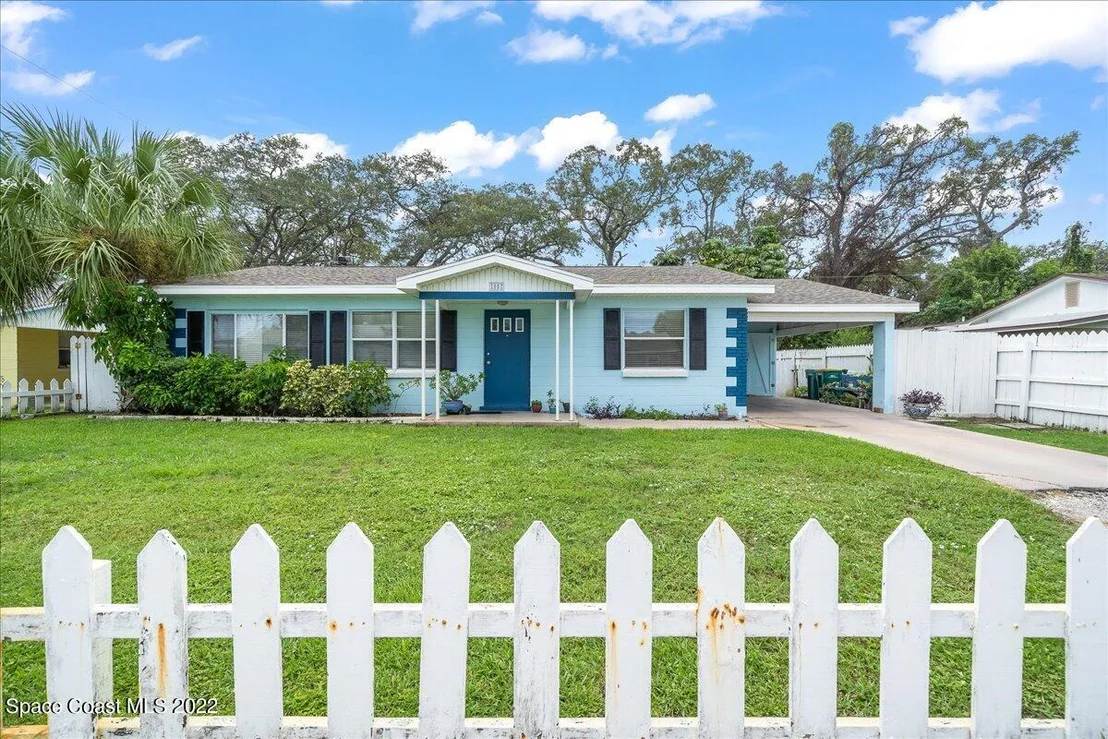 Photo of 1057 Riverdale Drive