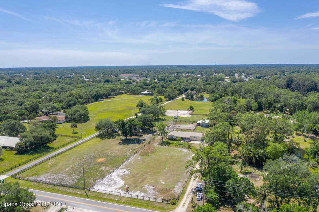Photo of 3635 Hield Road