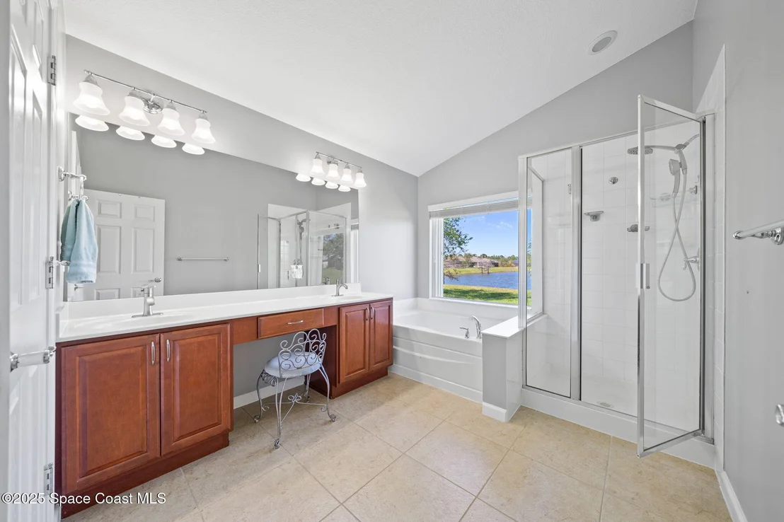Photo of 1327 Dittmer Circle SE