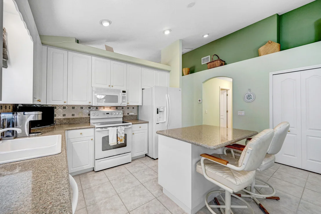 Photo of 7168 Broderick Drive