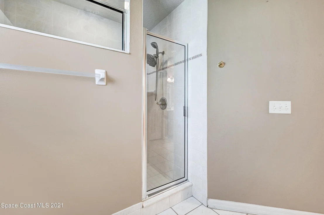 Photo of 863 Brookview Lane