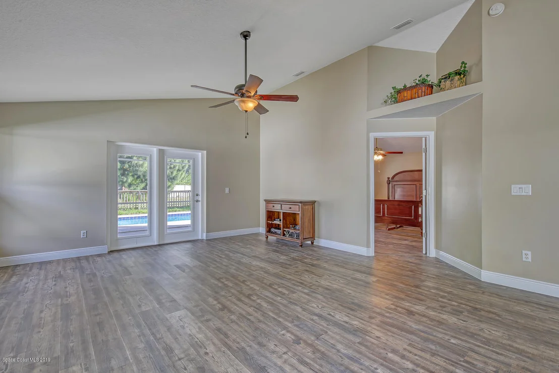 Photo of 3916 Saint Armens Circle
